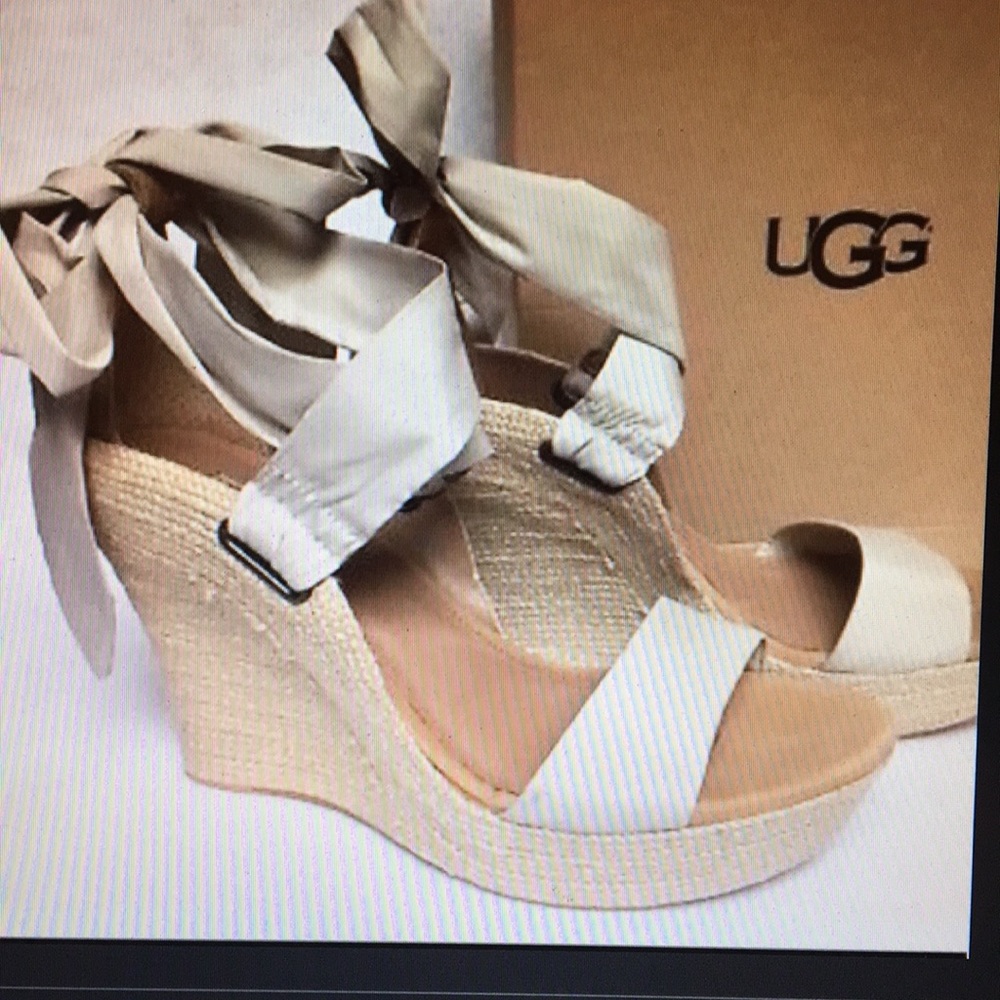 UGG wedges good condition